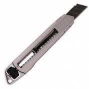 Нож металлический усиленный лезвие 18 мм, с винтовой фиксацией лезвия Intertool HT-0512
